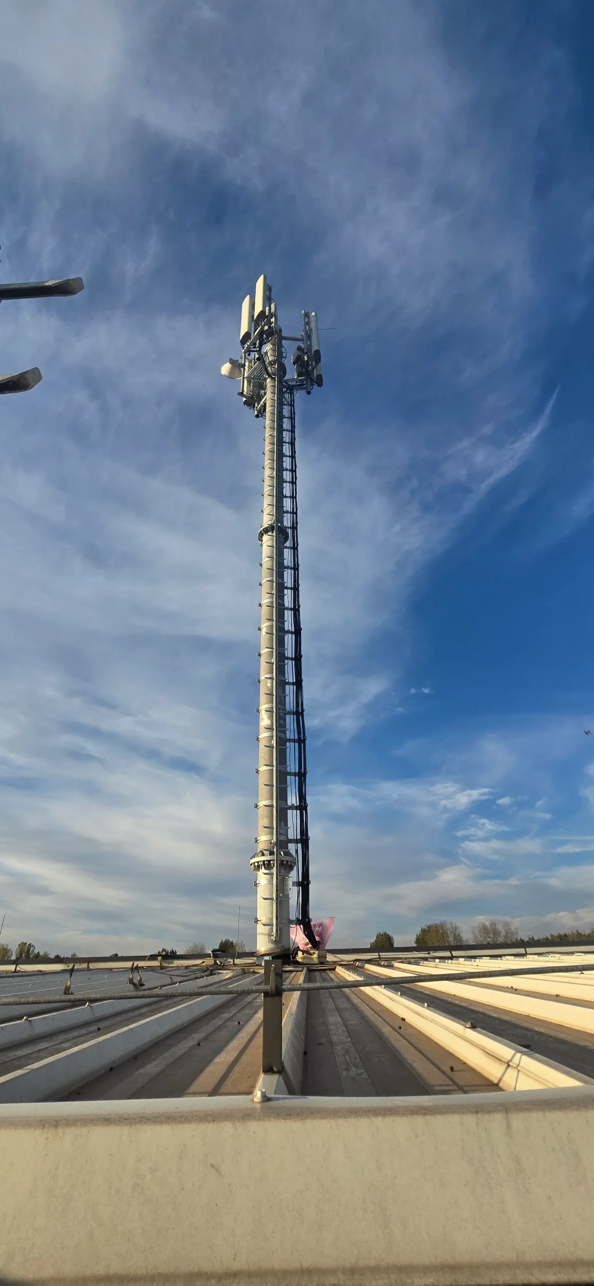 Stacje bazowe telefonii komórkowej